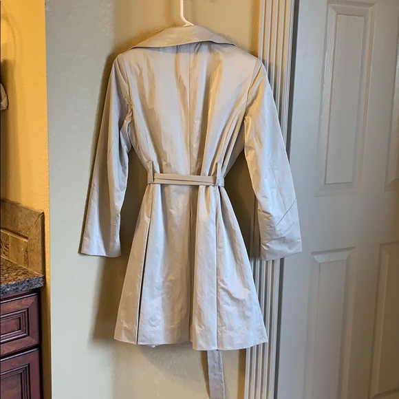 Silver trench coat - Picture 5 of 5